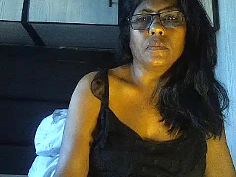 Snapshot of MsAttitude chatting on 03-13-25, 08:37 MsAttitude online show from 03-13-25, 08:37