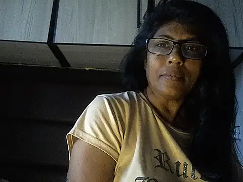 Snapshot of MsAttitude chatting on 09-16-25, 07:09 MsAttitude online show from 09-16-25, 07:09