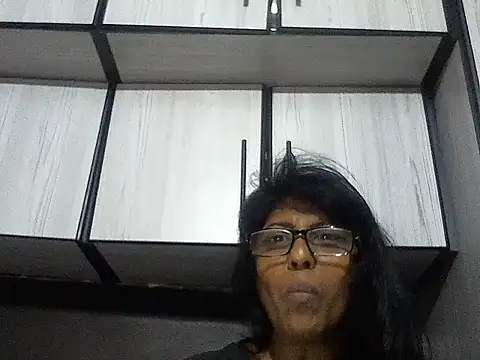 Snapshot of MsAttitude chatting on 10-19-25, 12:06 MsAttitude online show from 10-19-25, 12:06