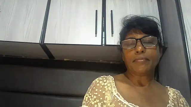 MsAttitude online show from 12-19-25, 06:53