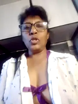 MsAttitude online show from 05-29-26, 06:44