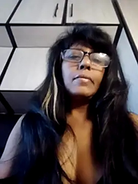 MsAttitude online show from 07-08-26, 07:57