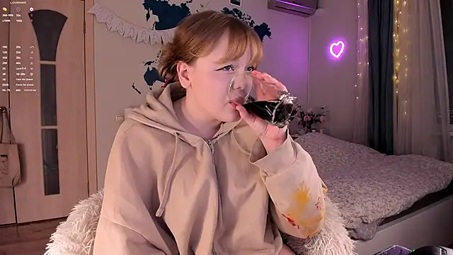 LisaLaas online show from 12-11-24, 02:44