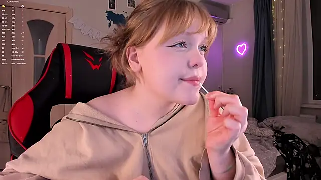 LisaLaas online show from 12-13-24, 04:49