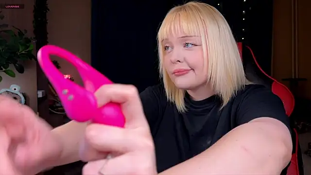 LisaLaas online show from 10-12-25, 08:52