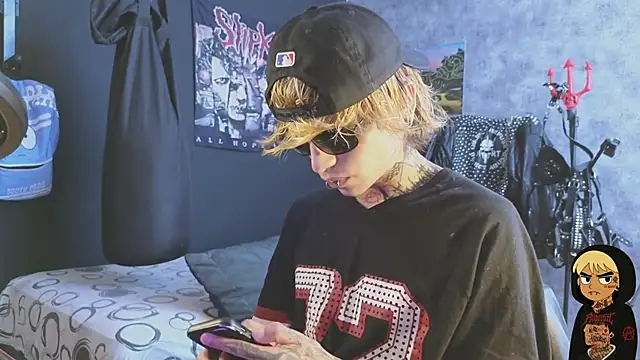 AcidMilo online show from 11-10-25, 08:19