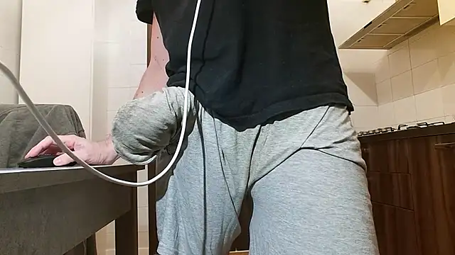 Snapshot of asa92921 chatting on 11-26-25, 04:41 asa92921 online show from 11-26-25, 04:41