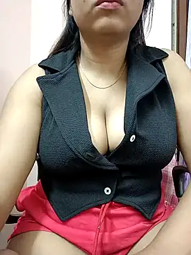 Snapshot of Nia__09 chatting on 01-13-25, 03:15 Nia  09 online show from 01-13-25, 03:15