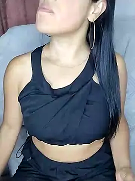 Snapshot of zhayra_rose chatting on 02-11-25, 03:08 zhayra rose online show from 02-11-25, 03:08