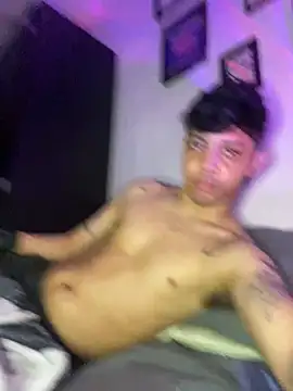 Snapshot of tonysexyboy chatting on 12-17-24, 02:12 tonysexyboy online show from 12-17-24, 02:12