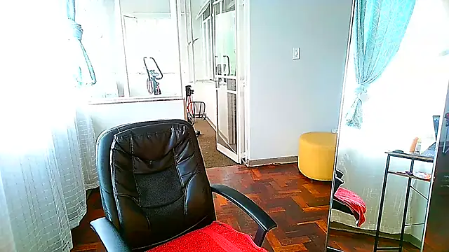 Snapshot of Charlie-Crawford chatting on 01-14-25, 10:48 Charlie-Crawford online show from 01-14-25, 10:48