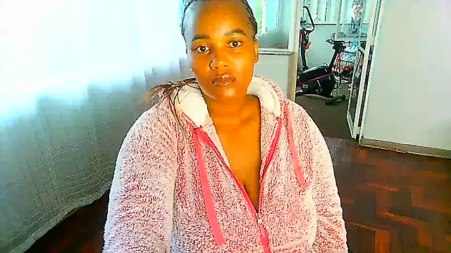 Snapshot of Charlie-Crawford chatting on 02-18-25, 04:15 Charlie-Crawford online show from 02-18-25, 04:15