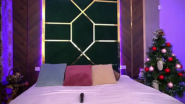 LittleeCutee online show from 01-18-25, 07:38