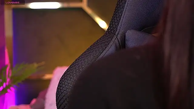 LittleeCutee online show from 10-25-25, 07:27