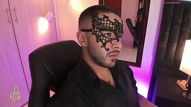 ItsMeEros online show from 10-17-25, 09:39