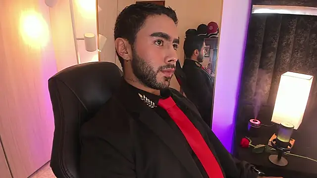 ItsMeEros online show from 12-13-25, 10:37