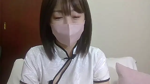 Snapshot of aoi2011 chatting on 12-28-24, 10:13 aoi2011 online show from 12-28-24, 10:13