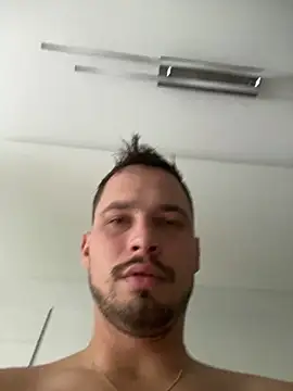 Snapshot of Jonkitzler1 chatting on 01-07-25, 11:16 Jonkitzler1 online show from 01-07-25, 11:16