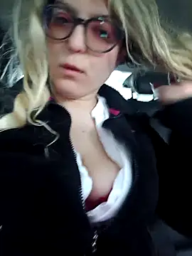 dolcehelena993 online show from 03-21-26, 08:30