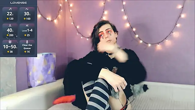 Littlepinkcat online show from 01-30-25, 06:10