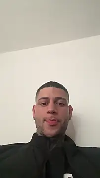  jamesleandros1 online show from 01-11-26, 09:53