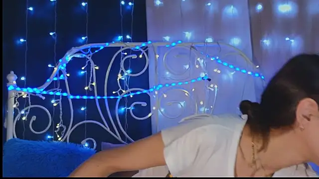 Funny Bunny online show from 01-22-25, 04:23