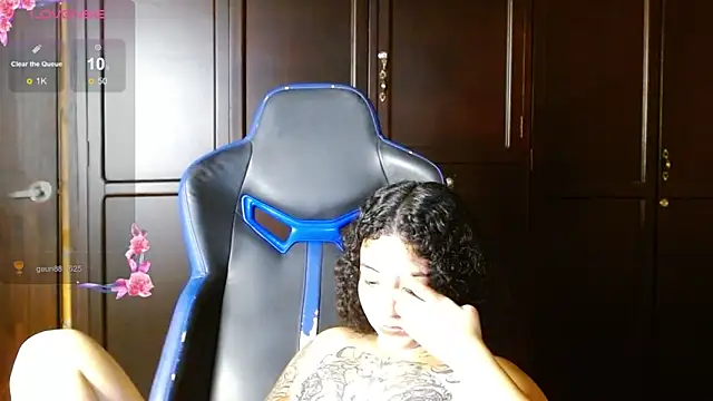 jaydensalvatore  online show from 11-07-25, 10:21