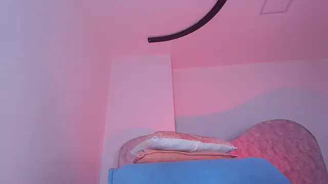 Snapshot of naomi_kyse chatting on 06-22-26, 03:25 naomi kyse online show from 06-22-26, 03:25