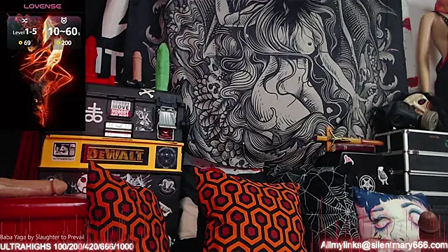 Snapshot of Silentmary chatting on 03-21-25, 07:35 Silentmary online show from 03-21-25, 07:35