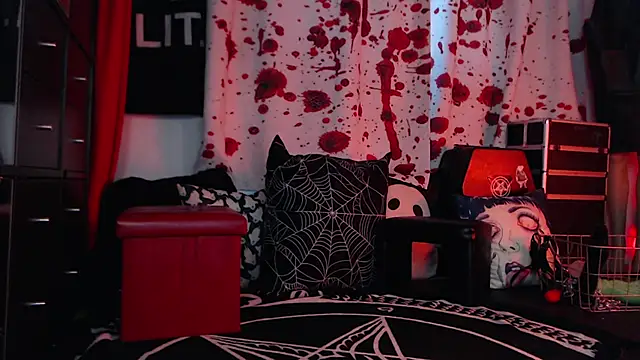 Snapshot of Silentmary chatting on 09-26-25, 07:29 Silentmary online show from 09-26-25, 07:29