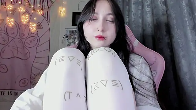 Holy420lolii online show from 10-23-25, 08:29