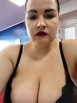 GeorgiaLerox online show from 02-04-25, 12:44