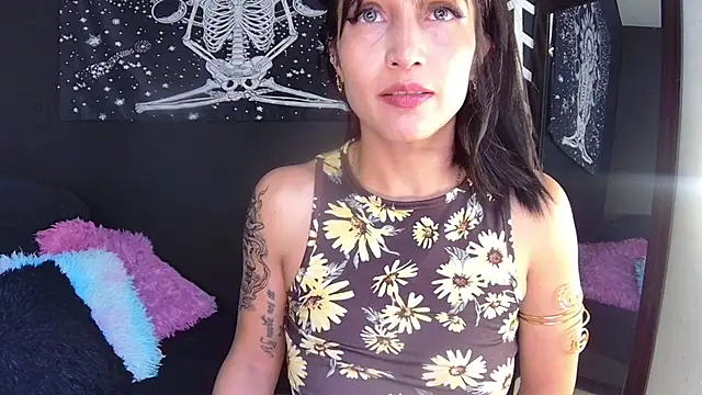 EvangelineCors online show from 02-27-25, 06:42