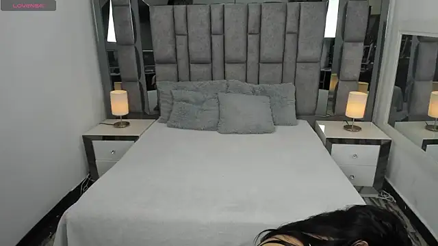 EMMAHILL1 online show from 02-23-26, 11:07