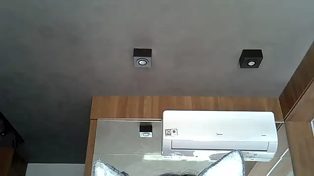 Skinny-Kitten online show from 10-23-25, 06:06