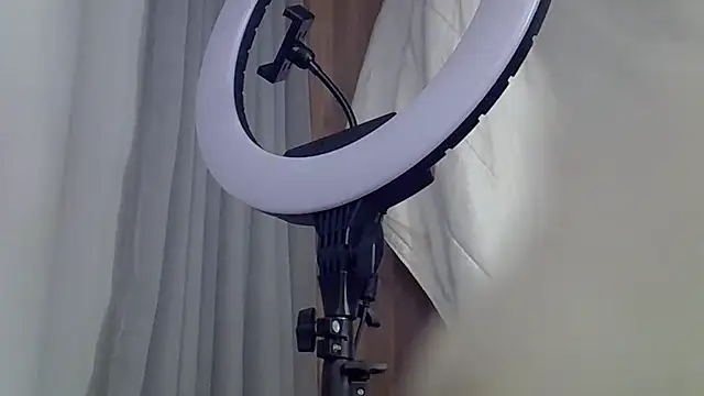 Skinny-Kitten online show from 01-10-26, 12:18