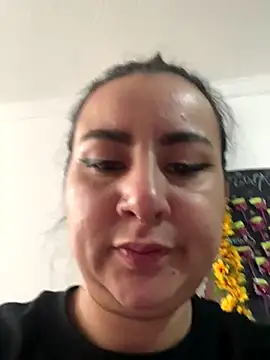 Abril Luv online show from 09-27-25, 12:21