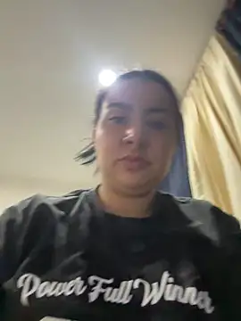 Snapshot of Abril_Luv chatting on 02-02-26, 01:15 Abril Luv online show from 02-02-26, 01:15