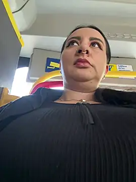 Snapshot of Abril_Luv chatting on 02-27-26, 12:16 Abril Luv online show from 02-27-26, 12:16