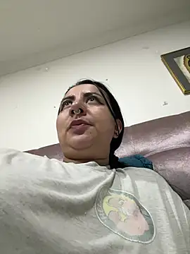 Abril Luv online show from 06-02-26, 01:18