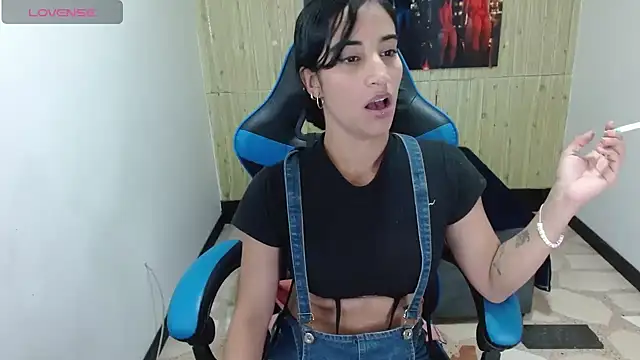 Snapshot of _nathaly_sweet chatting on 12-27-24, 08:28  nathaly sweet online show from 12-27-24, 08:28