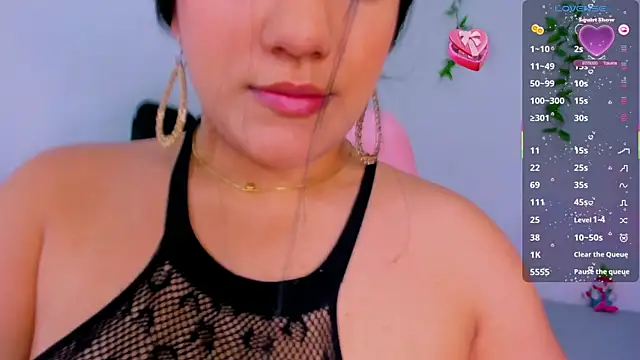 susan  nau online show from 12-19-25, 05:36