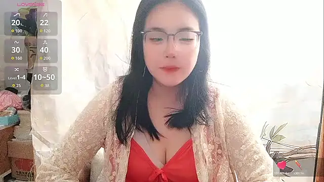 Snapshot of Vivianangn-e chatting on 04-27-26, 01:25 Vivianangn-e online show from 04-27-26, 01:25