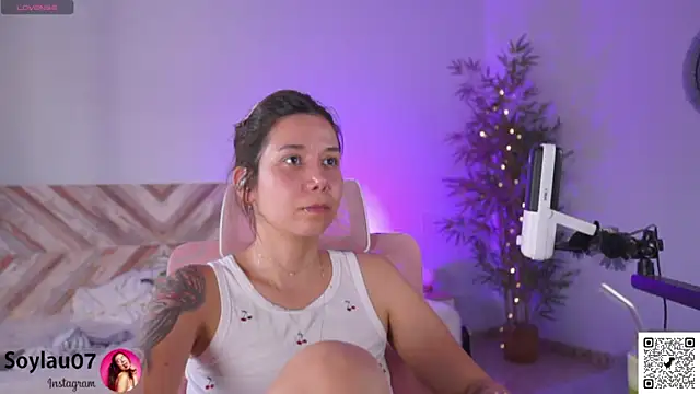 imjess01 online show from 06-24-26, 06:45