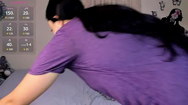 Juli Castillo8 online show from 01-29-25, 01:07