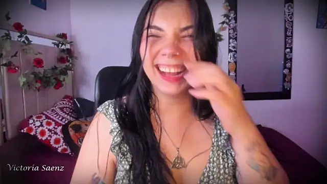 Snapshot of victoriaasaenz_ chatting on 06-14-26, 02:24 victoriaasaenz online show from 06-14-26, 02:24