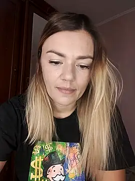 KrissSexi online show from 10-09-25, 04:43