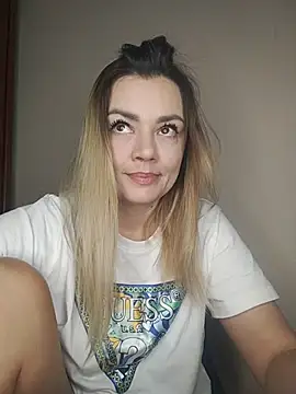 KrissSexi online show from 12-17-25, 09:59