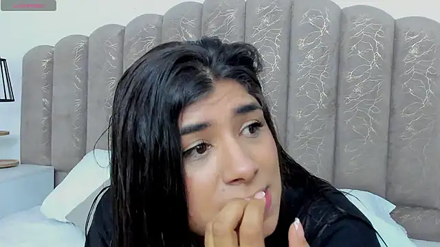 ZiaCalifa online show from 12-19-25, 11:17