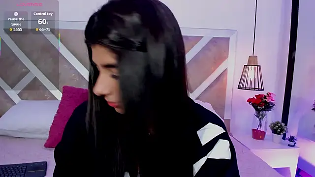 Snapshot of ZiaCalifa chatting on 04-21-26, 12:22 ZiaCalifa online show from 04-21-26, 12:22